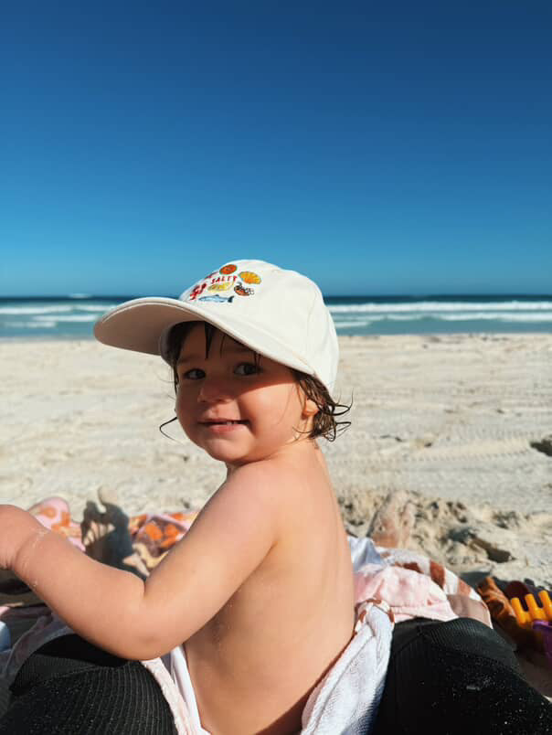 SUNDAY LUNCH HAT KIDS